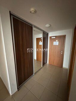 XEMAR (, alebo 0944 107 803) exkluzívne ponúka na predaj 3-i