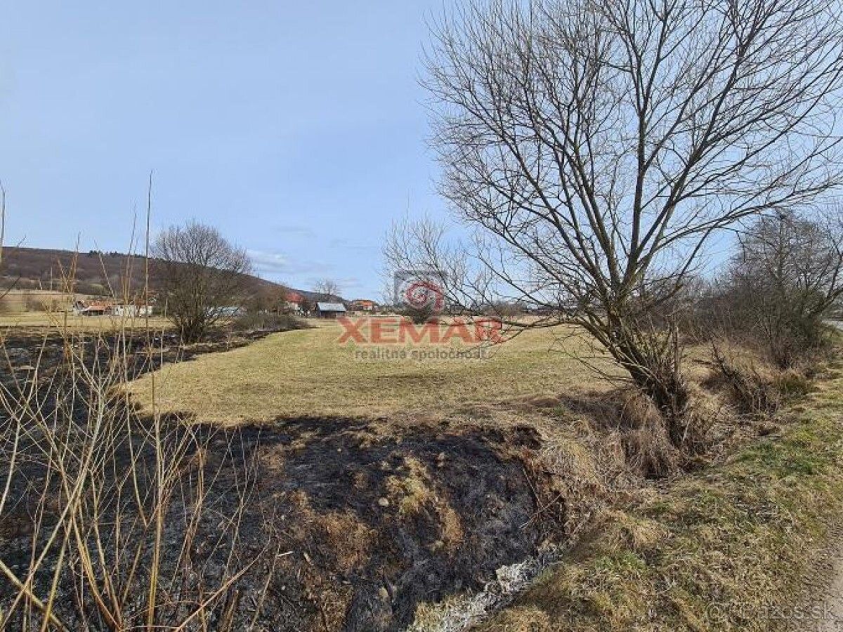 XEMAR (or 0915 142 544) offers for sale land in Detva