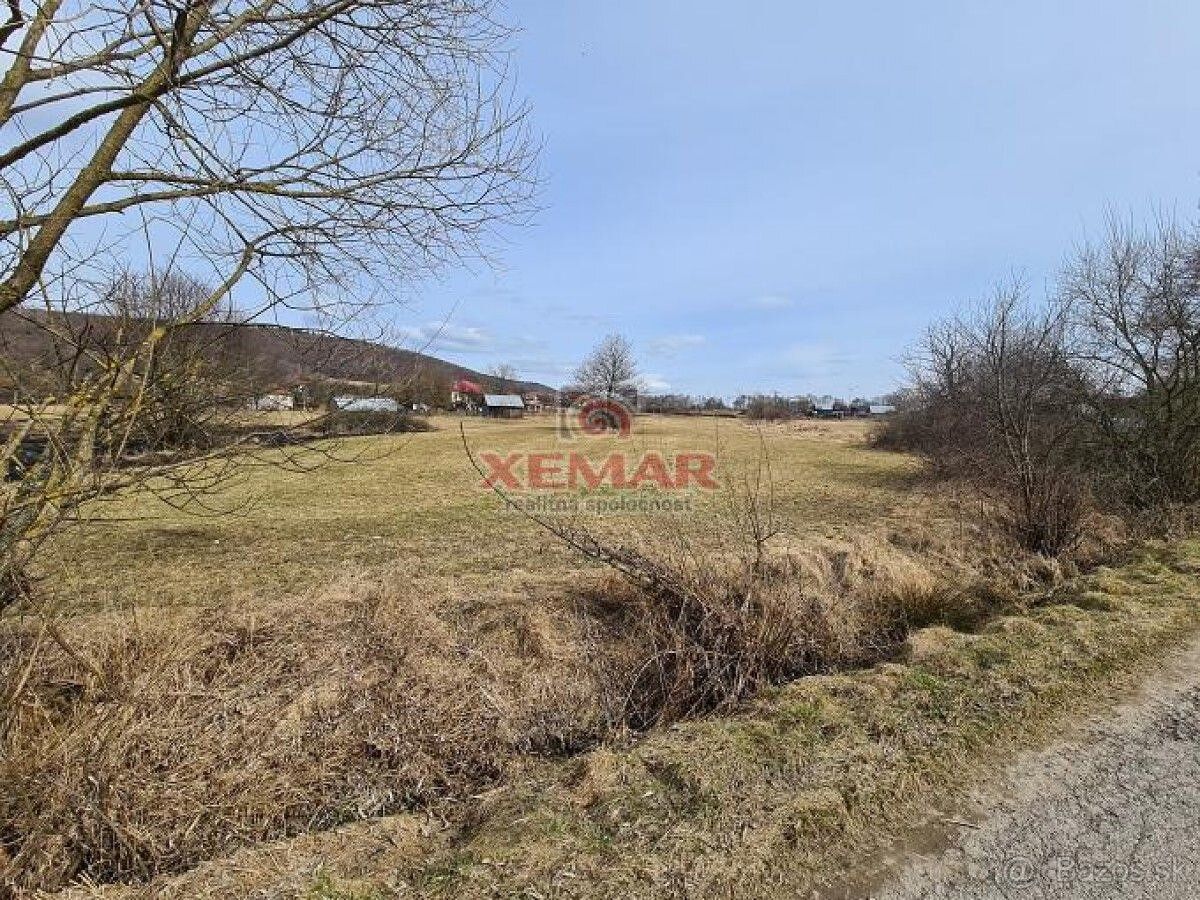 XEMAR (or 0915 142 544) offers for sale land in Detva