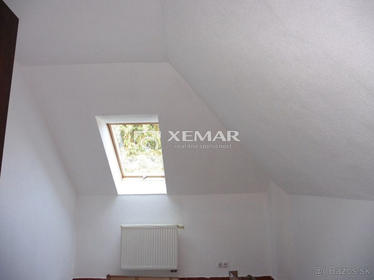 XEMAR (nebo 0915 142 544) exkluzivně nabízí k prodeji polovinu