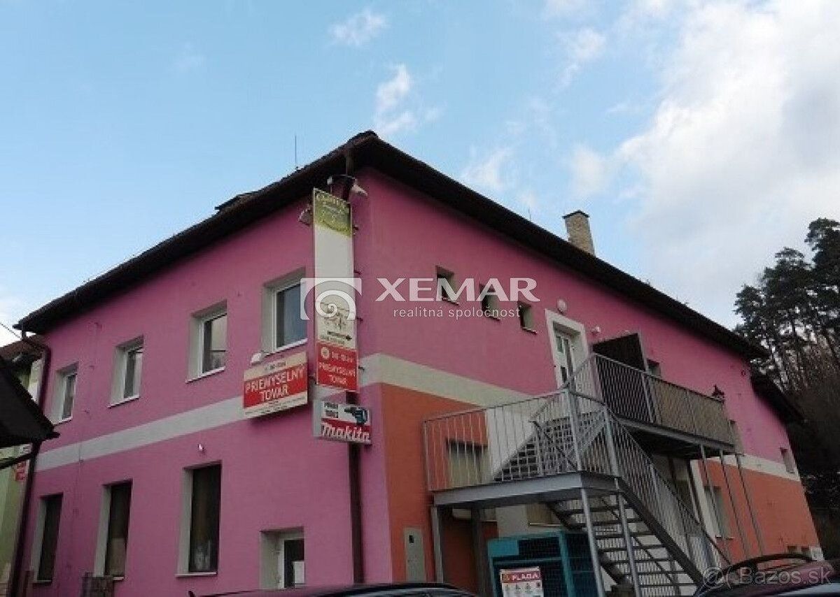 XEMAR (nebo 0915 142 544) exkluzivně nabízí k prodeji polovinu
