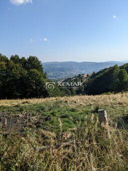 XEMAR (or 0915 142 544) offers for sale land in Hriňová, part of Javorinka.
