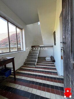 XEMAR (or 0903637308), offers a family house in original condition suitable for reconstruction…
