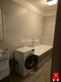 XEMAR (or 0905570 553) offers for rent an upscale