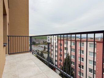 B10 offers for sale an above-standard 2 bedroom apartment of size