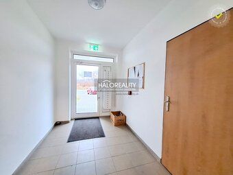 Real Estate Agency HALO Reality and Iveta Molnárová, contact: