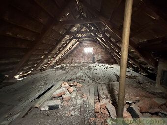For sale is a smaller house in the village of Hrnčiarska Ves. The house has 1 room,