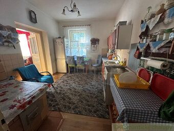 Exkluzívne na predaj priestranný dom na okraji horskej dedin