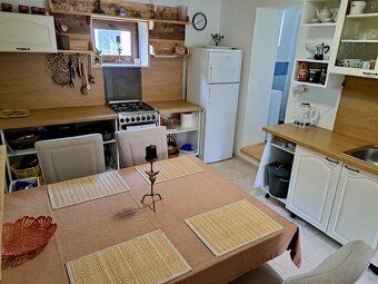We offer for sale a renovated weekend house in an amazing location near Štúrovo and Esztergom…