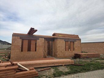 We offer for sale a newly built family house in Galanta's locality of Průdy on Púpavová Street.