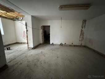 Dobrý deň, ponúkam na predaj rodinný dom v začatej rekonštru