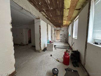 Dobrý deň, ponúkam na predaj rodinný dom v začatej rekonštru
