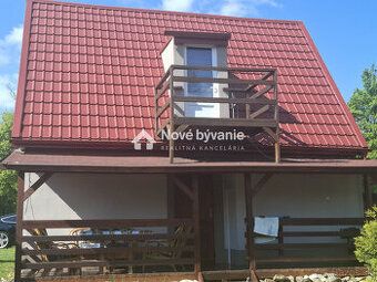 Ponúkame na predaj trojpodlažnú rekreačnú chatu situovanú v 