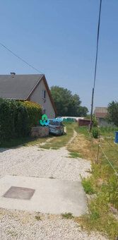 Ponúkame Vám na predaj krásny veľký pozemok v zastavanej čas