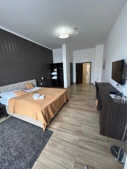 Ponúkam na predaj 1-izbový apartmán nachádzajúci sa na 1. po