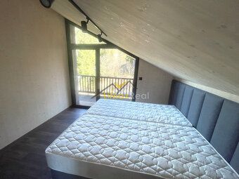 We offer exclusively for long-term rent a new, approved apartment in Liptovský Hrádok at the…
