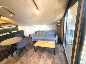 We offer exclusively for long-term rent a new, approved apartment in Liptovský Hrádok at the…