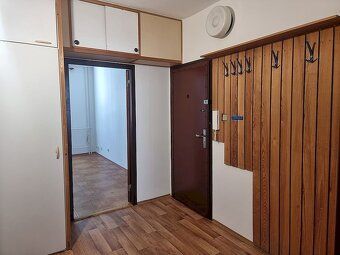Ponúkame na prenájom 2 izbový byt v Košútoch II, na ul. Kern