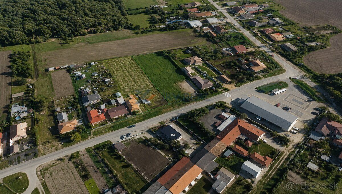 Typ: Stavebný pozemok Ulica: Nitrianska Obec: Rastislavice
N