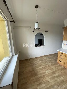 Ponúkame na predaj krásny priestranný 3-izbový byt situovaný