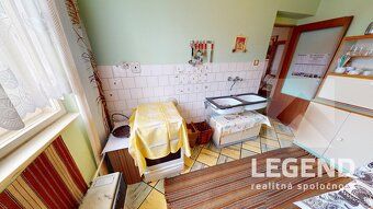 *** ROŽNÝ POZEMOK, VÝBORNÁ LOKALITA, GARÁŽ, IHNEĎ OBÝVATEĽNÝ