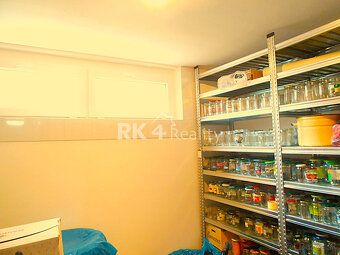 Exkluzívne vo výhradnom zastúpení  ponúkame na predaj 3-izbo
