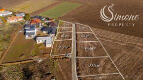 Exkluzívne Vám ponúkame NA PREDAJ – stavebné pozemky – v obc