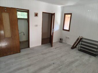 For sale 2 bedroom bungalow near Senec lakes on street