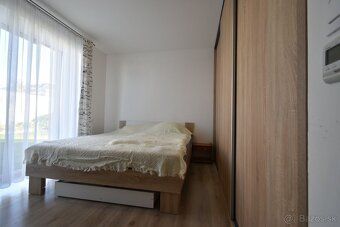 Vo výhradnom zastúpení ponúkame na predaj rodinný dom v obci