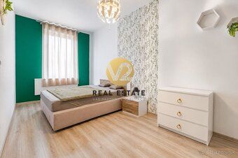 Stanislava Hoppe +421 910 318 899 e-mail:

V2 real estate po