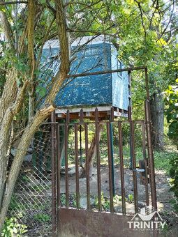 Type: Cottage Street: Zugov Town: Nové Zámky RK TRINITY presents and offers for sale a garden…