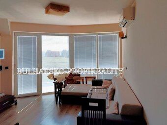 Price: €69,990 We offer for sale a beautiful apartment by the sea.