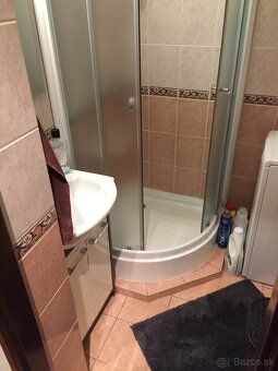 I am renting out a 3 room apartment on the 2nd floor located in Levice at Na lúkach street.