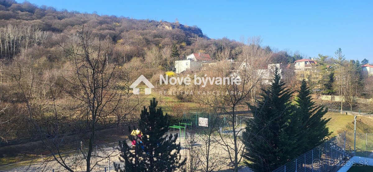 Type: 4-room apartment City district: Podhorské Municipality: Bratislava-D