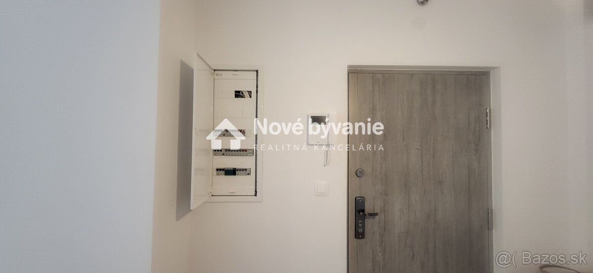Typ: 4-izbový byt Obec: Bratislava-Staré Mesto
N100-114-EMJU
