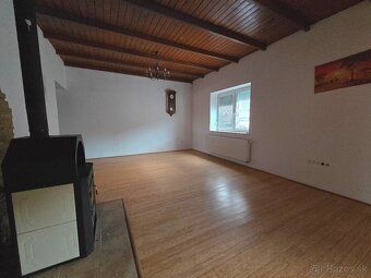 We offer for sale a two-story 6 room family house in