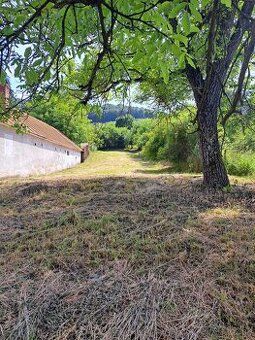 🏡Oferujemy na sprzedaż lukratywną słoneczną działkę z pięknym widokiem na Domašu – część Eva.
