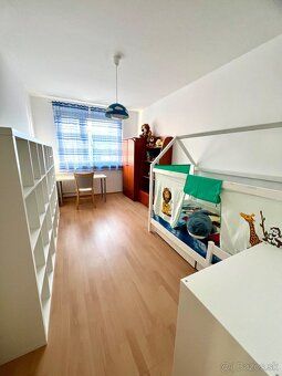 Ponúkame Vám na prenájom priestranný, svetlý, otvorený, komp