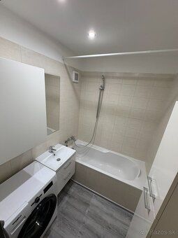Ponúkam na dlhodobý prenájom 2-izbový byt o výmere 54 m² s l