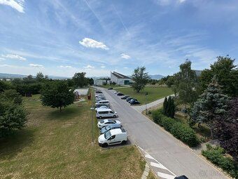 Ponúkam na dlhodobý prenájom 2-izbový byt o výmere 54 m² s l