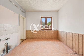 Type: Family house City: Galanta We ARE PREPARING THE OFFER Family house in the center of Galanta town.