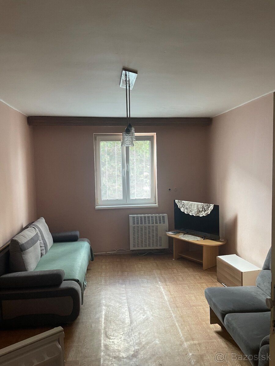 Dam do prenajmu 18m2 slobodarku plne zariadenu