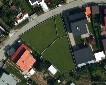 TUreality Vám ponúka na predaj pozemok o výmere 600 m2 v obc