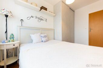 Looking for a modern three-bedroom apartment in Trnava?