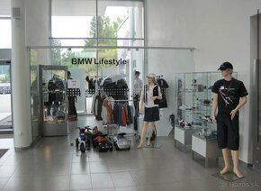 WE SELL THE FORMER BMW SHOWROOM IN BANSKÁ BYSTRICA WITH TOTAL AREA OF - 6920 M2 - BUILT-UP…