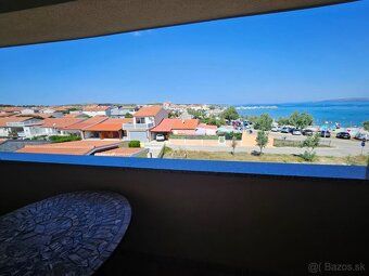 DADOT offers for sale an apartment on Island Vir by the sea at first row, located on second…