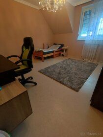 Ponúkame Vám na predaj rodinný dom s bytovými jednotkami v m