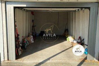 Я зацікавлений у купівлі гаража в П'єштянах на вулиці Студеній або Флореат, ціну приймаю