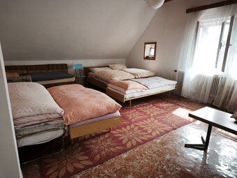 Looking for peaceful living with plenty of privacy and space for your ideas?