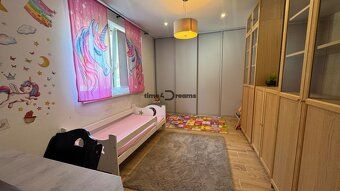 Time4dreams Real Estate Company offers you exclusively FOR SALE a semi-detached family house…